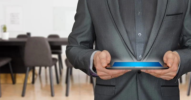 Le support client en français : le grand oublié des comparatifs