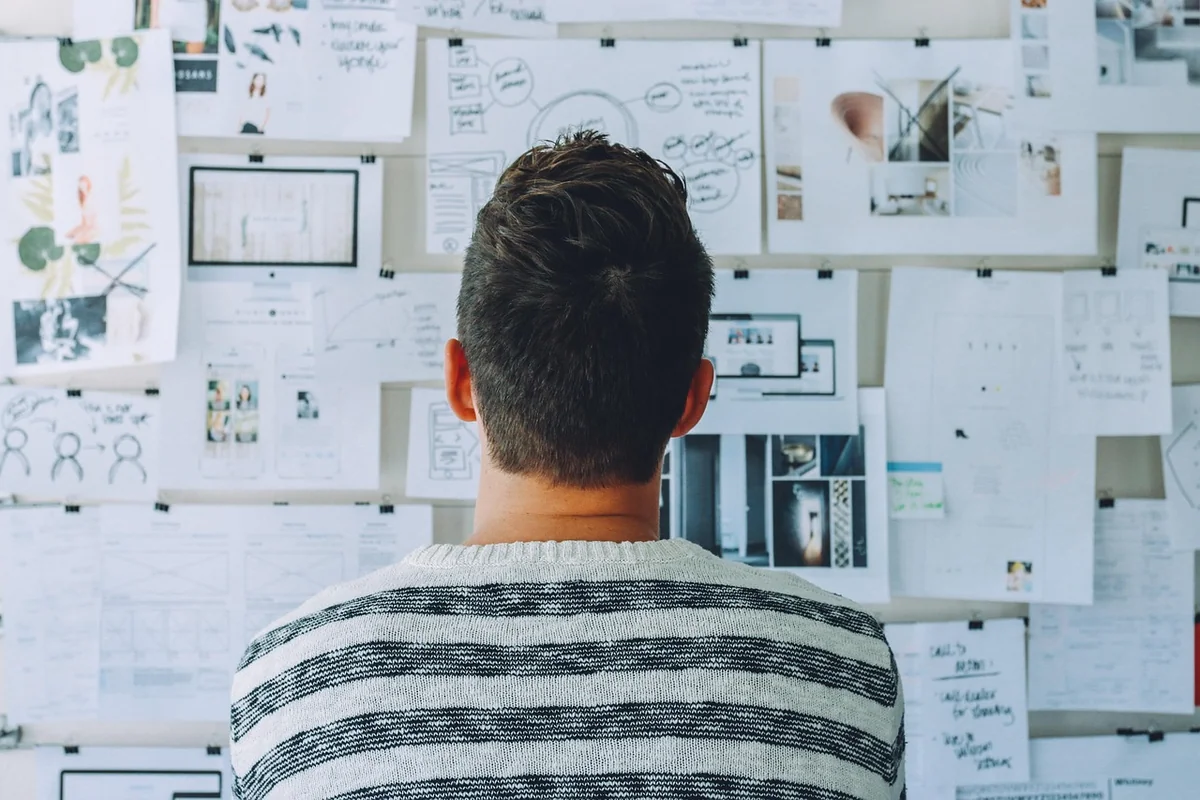 Recherche visuelle et vocale : le nouveau SEO